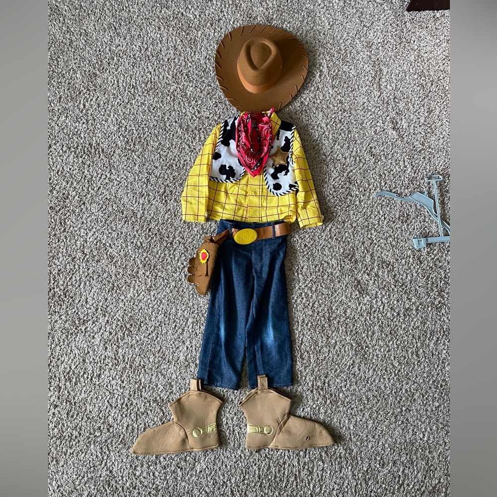 Disney Woody Costume Toy Story Size 4T